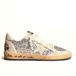 Ball Star in silver glitter with ice-gray suede